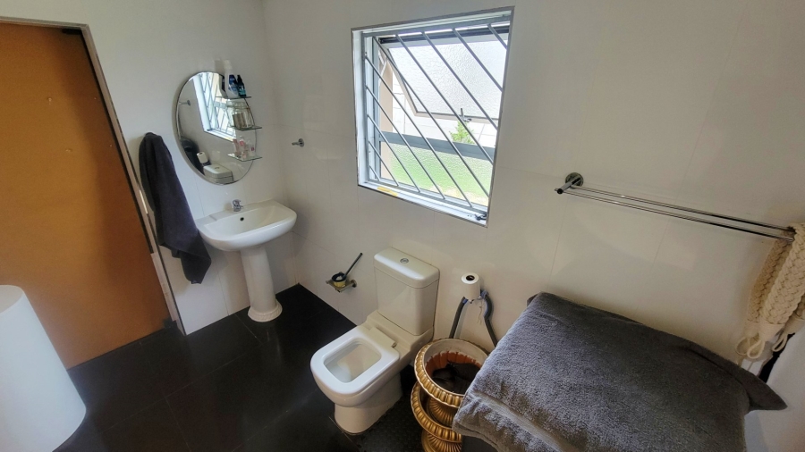 3 Bedroom Property for Sale in Strandfontein Western Cape